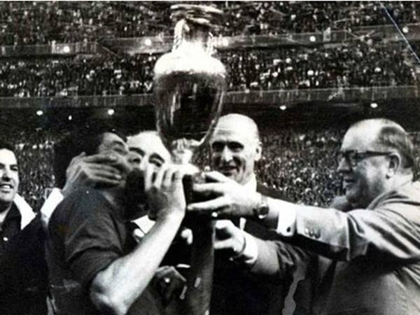 tây ban nha vô địch Euro 1964